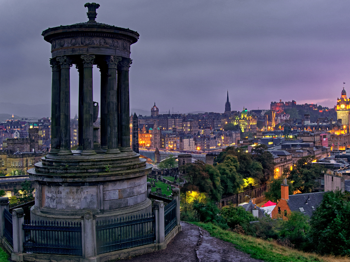 क्रिसमस पर घूमने का परफेक्ट प्लान, दुनिया की 7 जादुई जगहें; यहां देखें लिस्ट - Photo Gallery