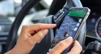 GPS नेकलेस का कमाल! पोते ने मिनटों में ढूंढ निकाली लापता दादी… बुजुर्गों की सुरक्षा में कैसे बन रहे गेम-चेंजर, जानें कीमत-फायदे