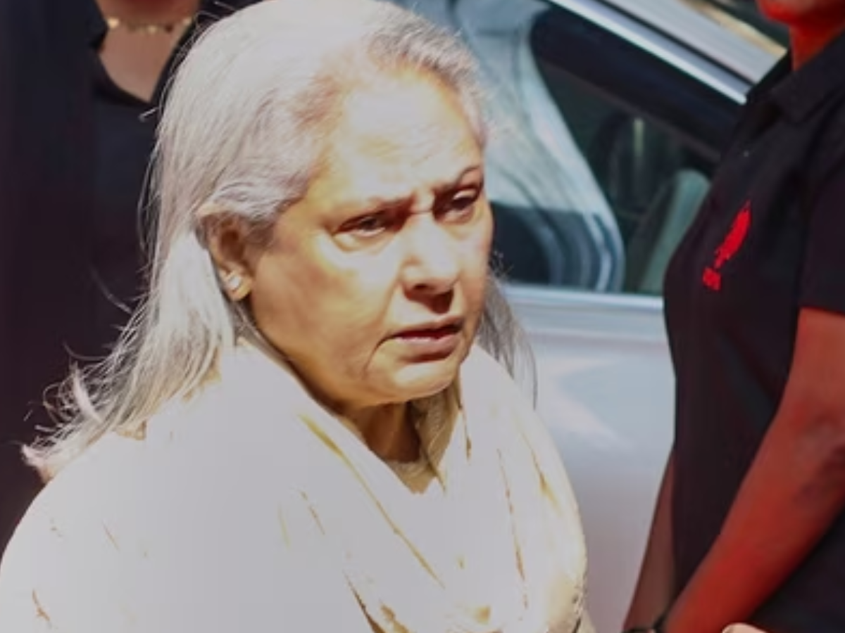 गंदे-गंदे पैंट पहनकर, हाथ में मोबाइल लेके…जया बच्चन ने पैपराजी को कहा चूहा, जमकर निकाली भड़ास