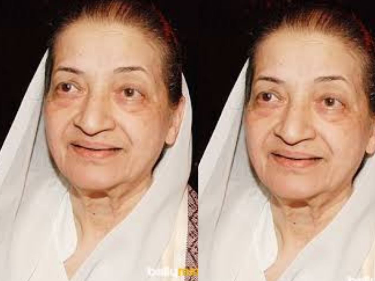 Bollywood Stars Died 2025 : बॉलीवुड के लिए ‘मनहूस’ साबित हुआ ये साल, इन 8 सितारों के मौत से टूटे फैंस - Photo Gallery