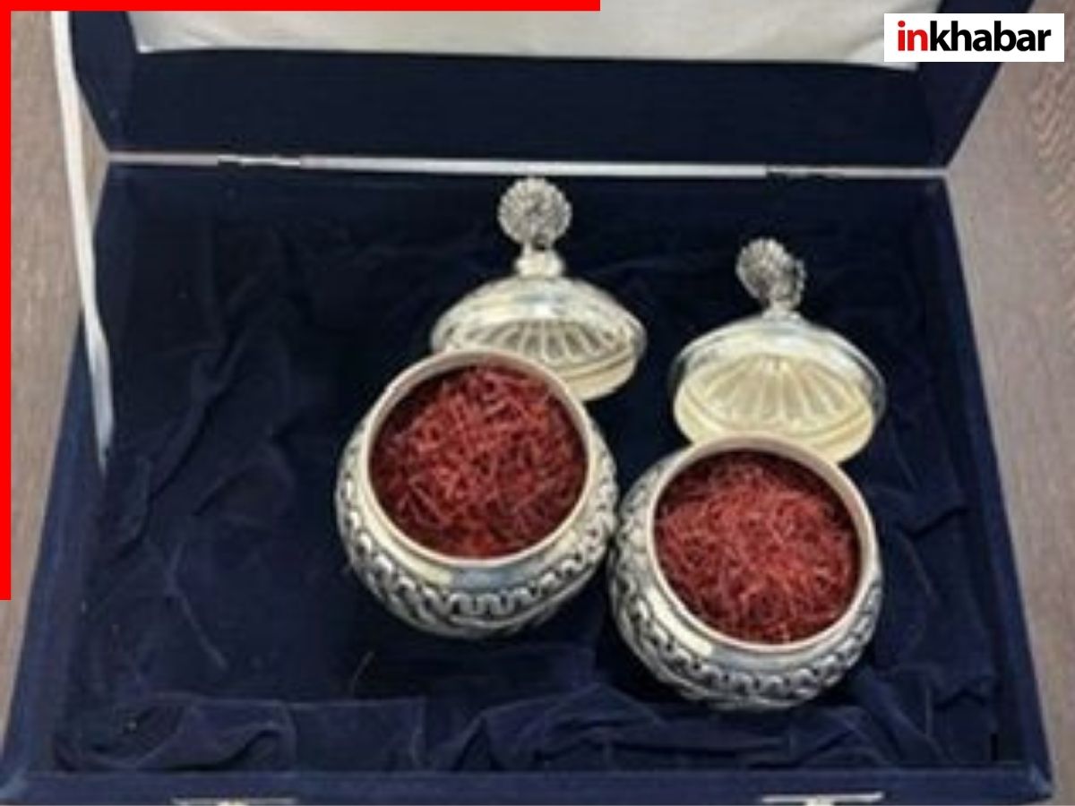 ‘लाल सोना’ समेत ये 6 बड़े तोहफे PM मोदी ने पुतिन को किए भेंट, देखिए इन उपहारों की क्या है खासियत और कीमत! - Photo Gallery