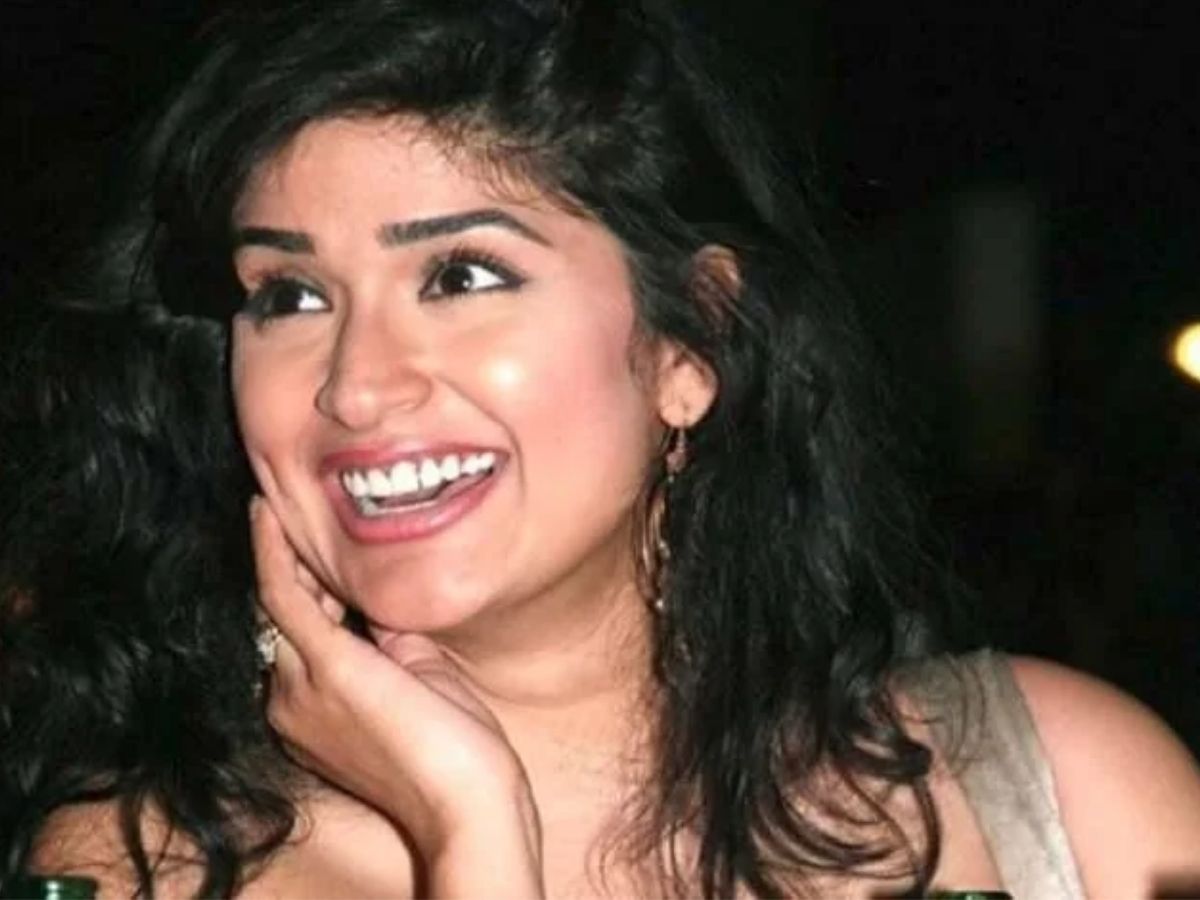 कहां है अक्षय खन्ना की पहली एक्ट्रेस? बॉलीवुड छोड़ साउथ में दिखाया अपने हुस्न का जलवा;  करीना कपूर के ‘बॉयफ्रेंड’ से रचाई शादी - Photo Gallery