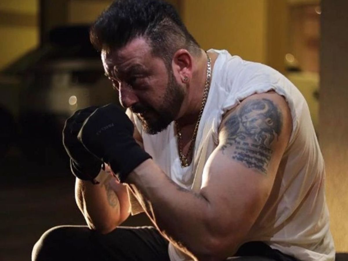 60 की उम्र पार कर चुके हैं ये सितारे, फिर भी फिटनेस के मामले में यूथ को देते हैं टक्कर - Photo Gallery