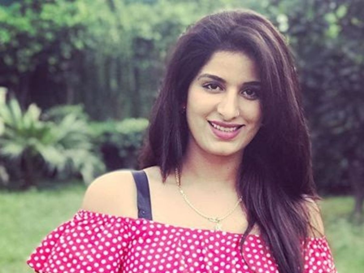 Breaking Stereotypes: सिर्फ खूबसूरती नहीं, अपनी दमदार एक्टिंग से भोजपुरी सिनेमा पर राज करती हैं ये 10 अभिनेत्रियां, करती हैं करोड़ों की कमाई! - Photo Gallery