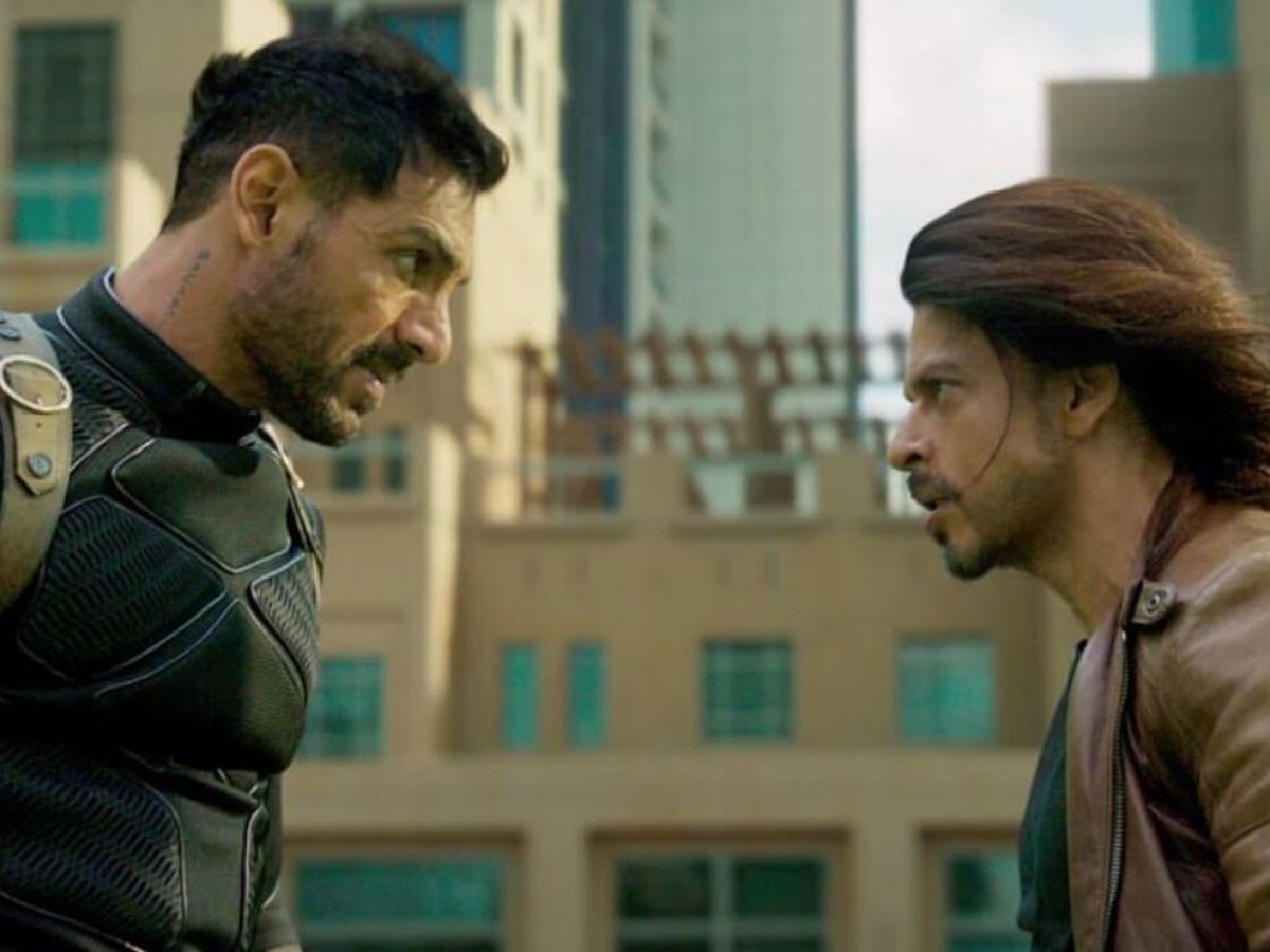 बॉलीवुड की इन 9 फिल्मों ने पार किया ₹1000 करोड़ का आकड़ा! धुरंधर की इस क्लब में तूफानी एंट्री, लेकिन ‘दंगल’ का रिकॉर्ड तोड़ना नामुमकिन? - Photo Gallery