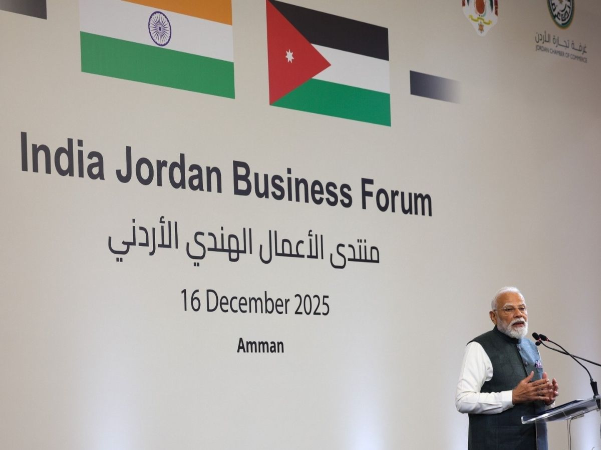 PM Modi Jordan Visit: पीएम मोदी को कार ड्राइव कर क्राउन प्रिंस ने कराई जॉर्डन की सैर! तस्वीरों में देखें नई दोस्ती का चेप्टर - Photo Gallery