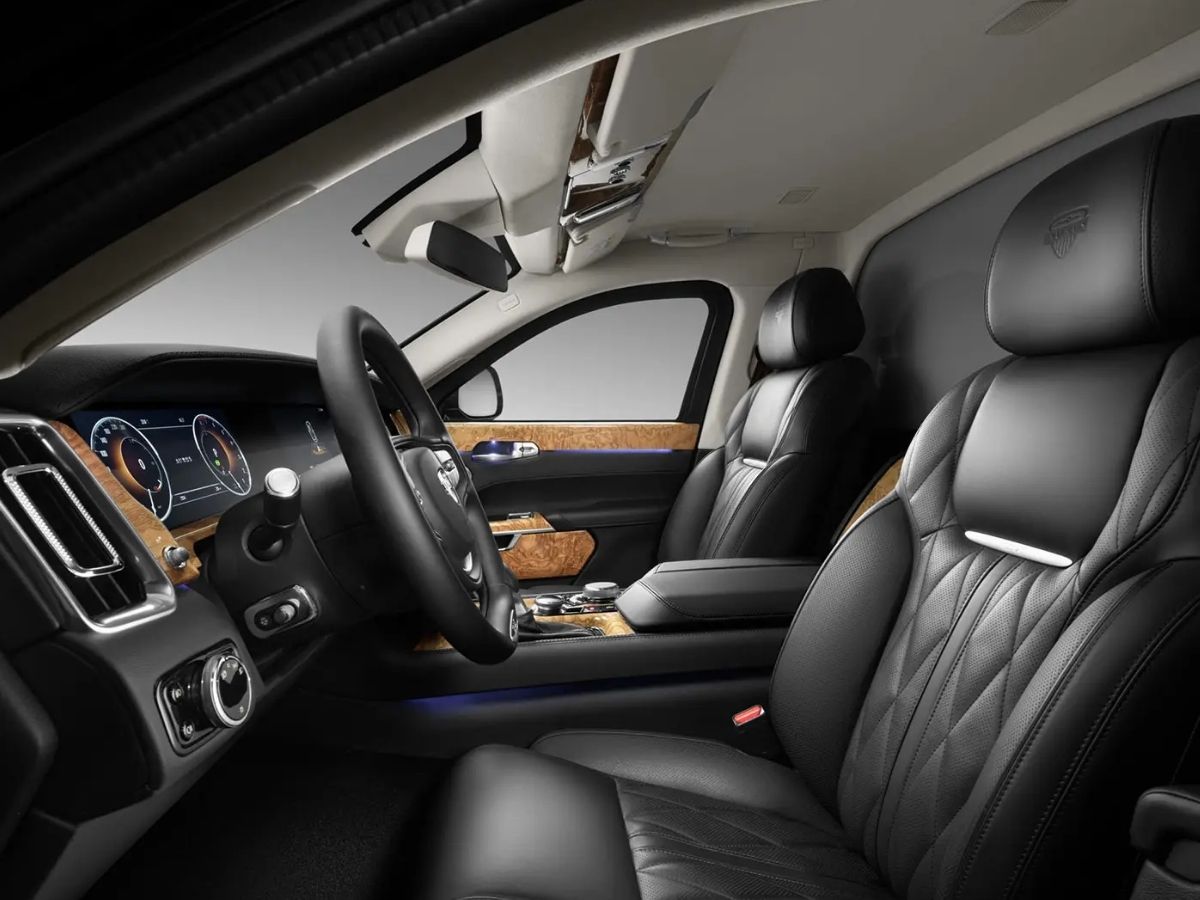 Vladimir Putin Car: पुतिन की जादुई कार! पानी में जाते ही बन जाती है ‘सबमरीन’, ऑरस सीनेट की खासियत जान रह जाएंगे दंग - Photo Gallery