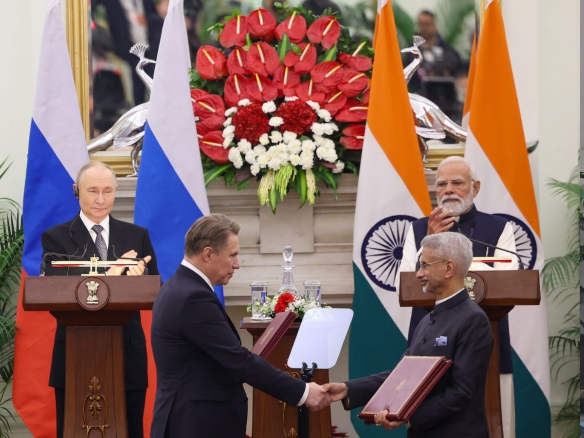 Putin India Visit: जाते-जाते पुतिन दे गए खजाने से भरा संदूक! जानिए रूसी राष्ट्रपति के दौरे से भारत को क्या-क्या मिला? - Photo Gallery