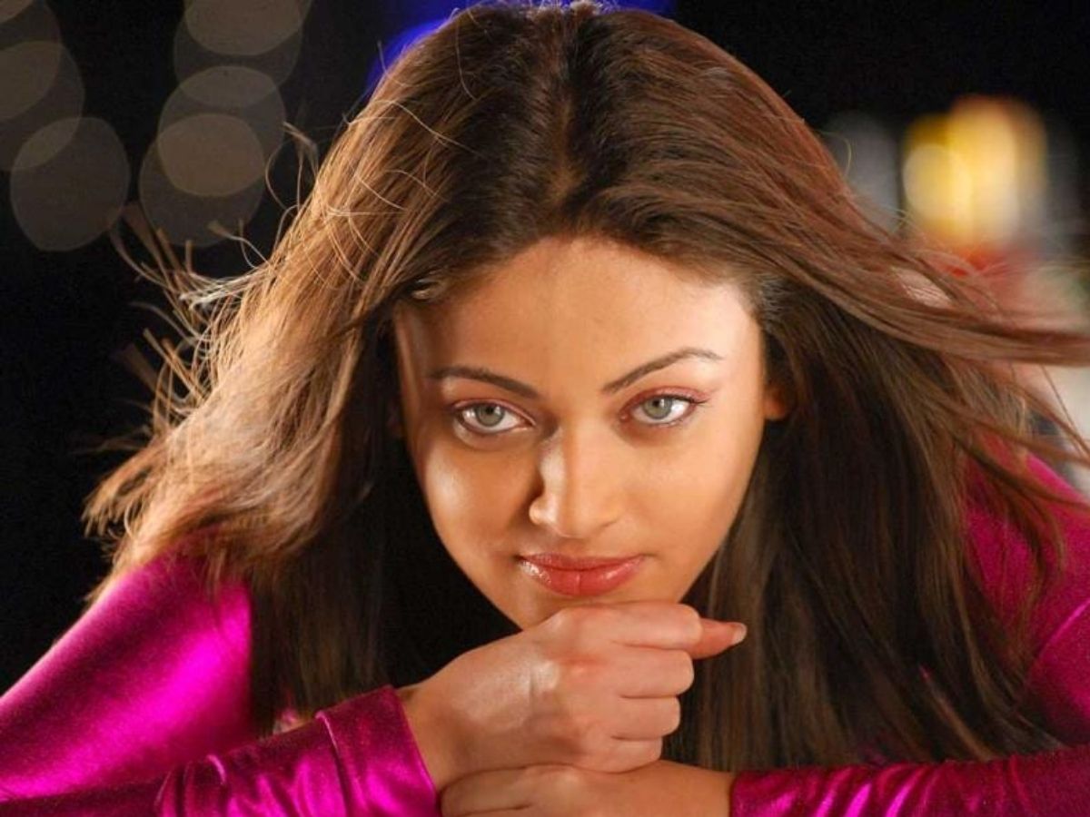 ऐश्वर्या राय की हमशक्ल लगता हैं स्नेहा उल्लाल, जानें अब किस तरह काट रहीं अपनी जिंदगी; सलमान संग की थी करियर की शुरुआत - Photo Gallery