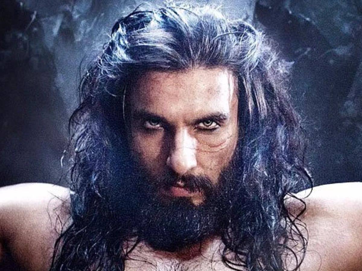 हीरो पर कब-कब भारी पड़ा विलेन? एक बिना शब्द बोले लूट गया सारी तारीफें - Photo Gallery