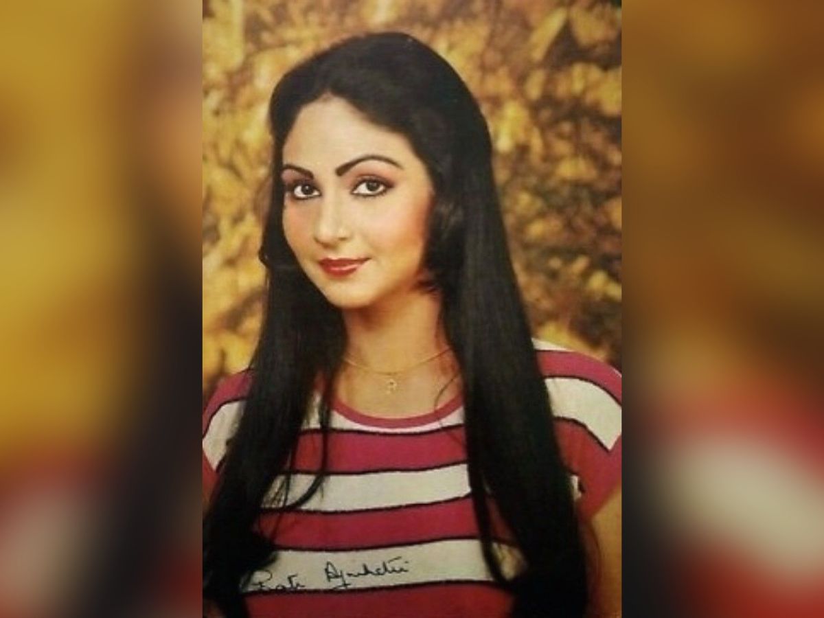 rati agnihotri 7 - Photo Gallery