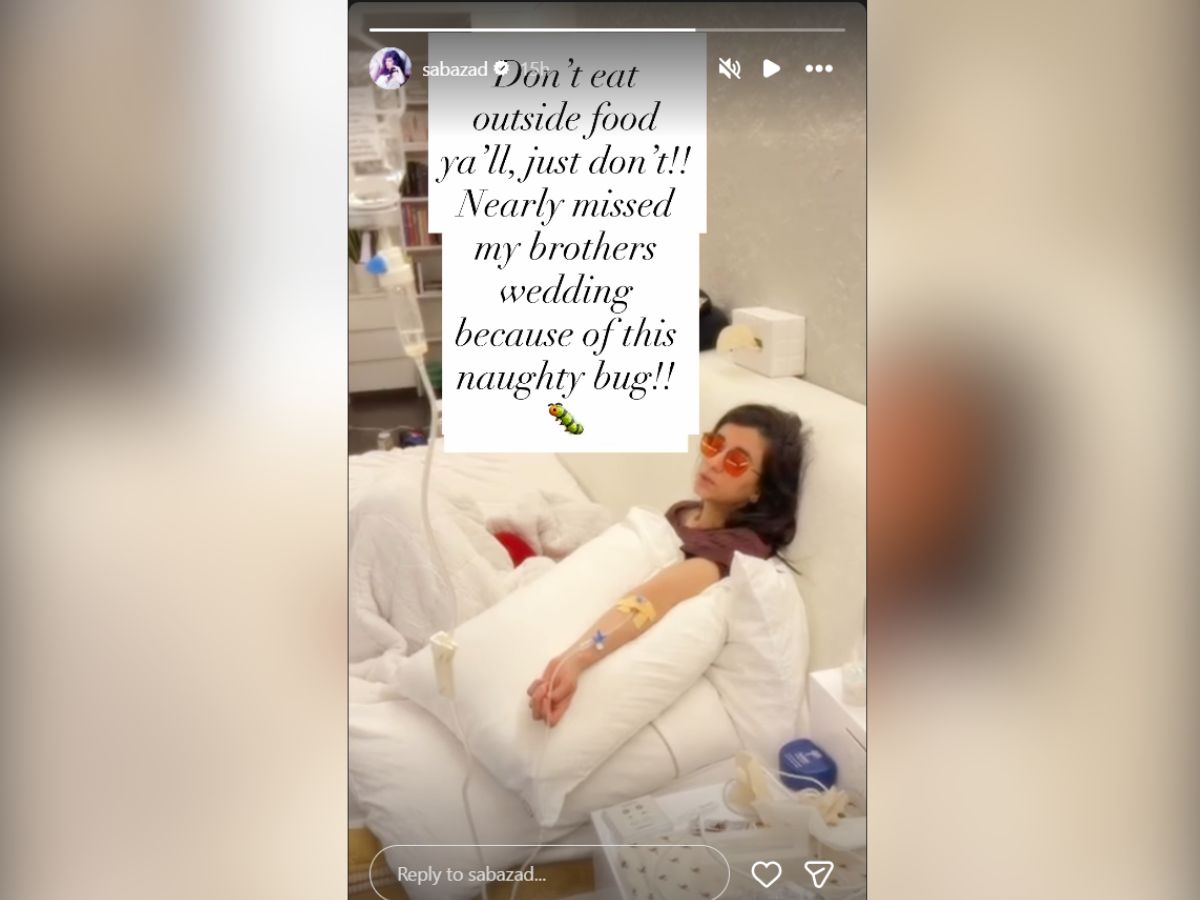 hrithik-roshan-girlfriend-saba-azad-hospitalized saba azaad