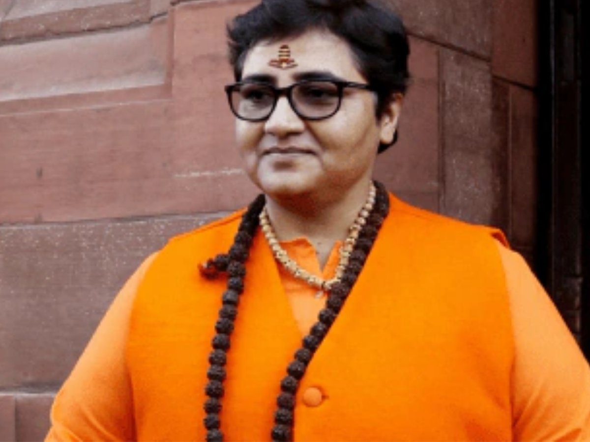 ऐसे महान धर्मगुरु जो महिलाओं पर दे चुके अभद्र बयान, साध्वी प्रज्ञा का भी नाम शामिल - Photo Gallery