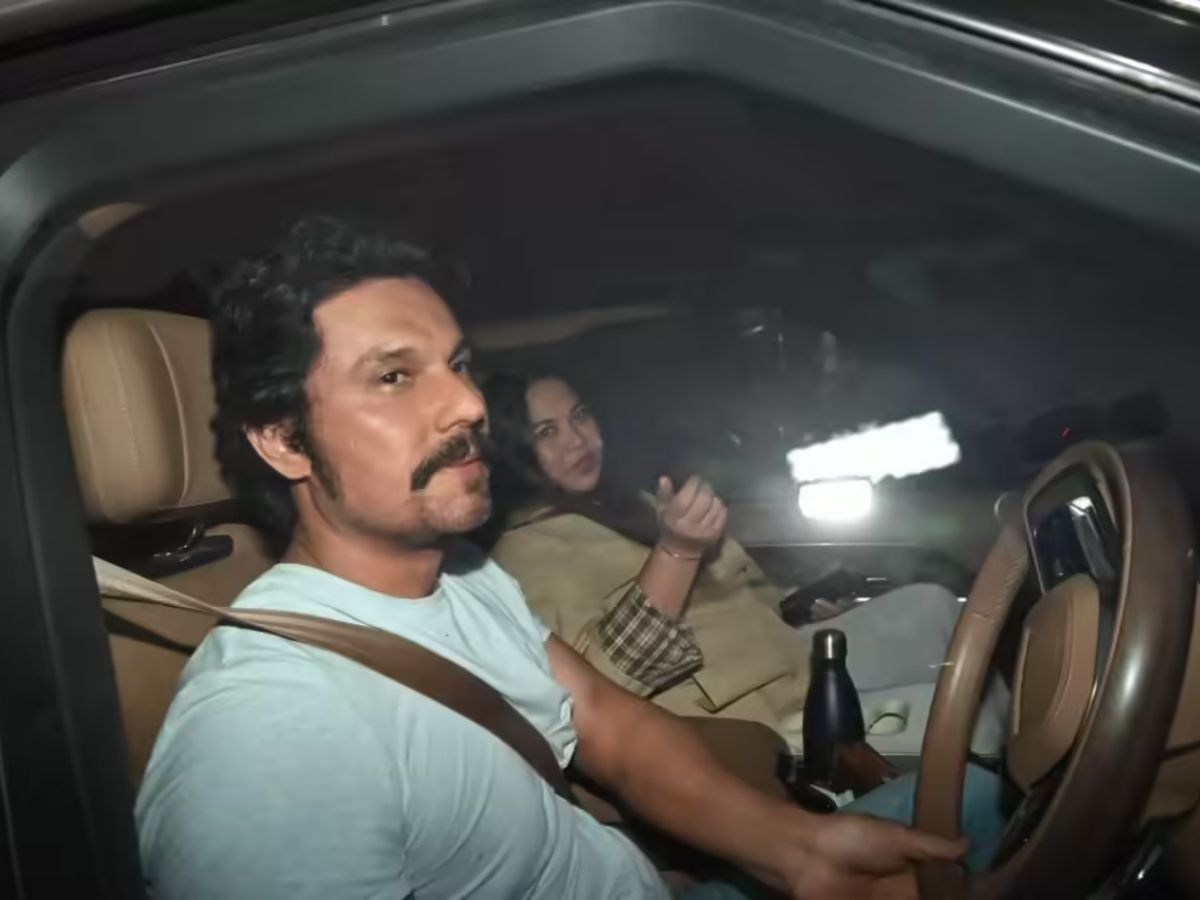 Salman Khan’s 60th Birthday Party: Ex गर्लफ्रेंड Sangeeta Bijlani से लेकर MS Dhoni तक, ये लोग बने सलमान के सेलिब्रेशन का हिस्सा - Photo Gallery