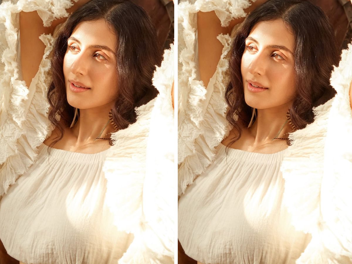 कौन हैं Simar Bhatia? क्या है अक्षय कुमार से कनेक्शन, कर रहीं धर्मेंद्र की आखिरी फिल्म से डेब्यू - Photo Gallery