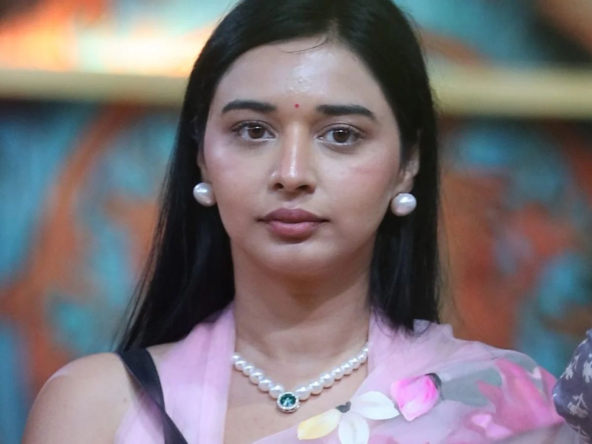 Bigg Boss 19: बीच हफ्ते इस कंटेस्टेंट का कट सकता है पत्ता! टॉप 5 में गौरव खन्ना समेत ये बनाएंगे जगह - Photo Gallery