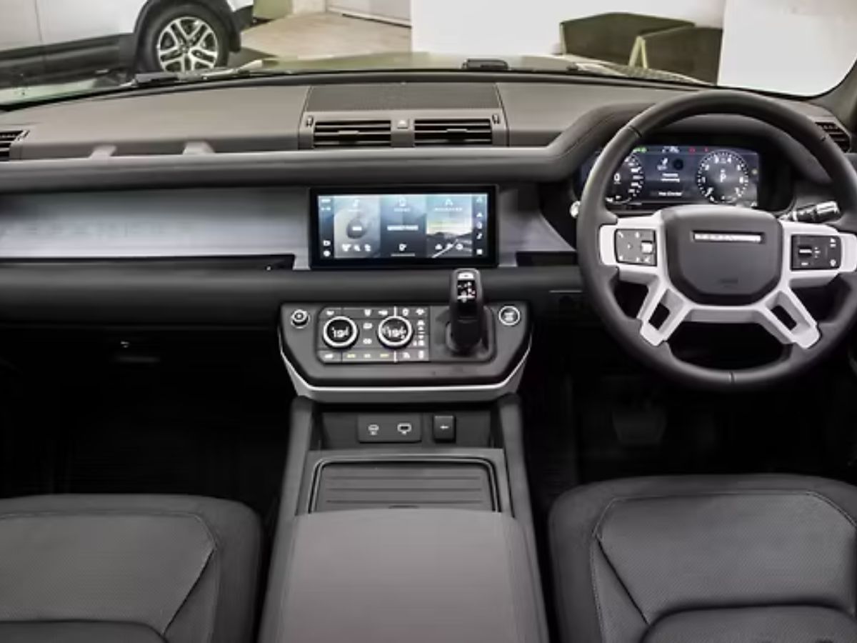 Land Rover Defender - Photo Gallery