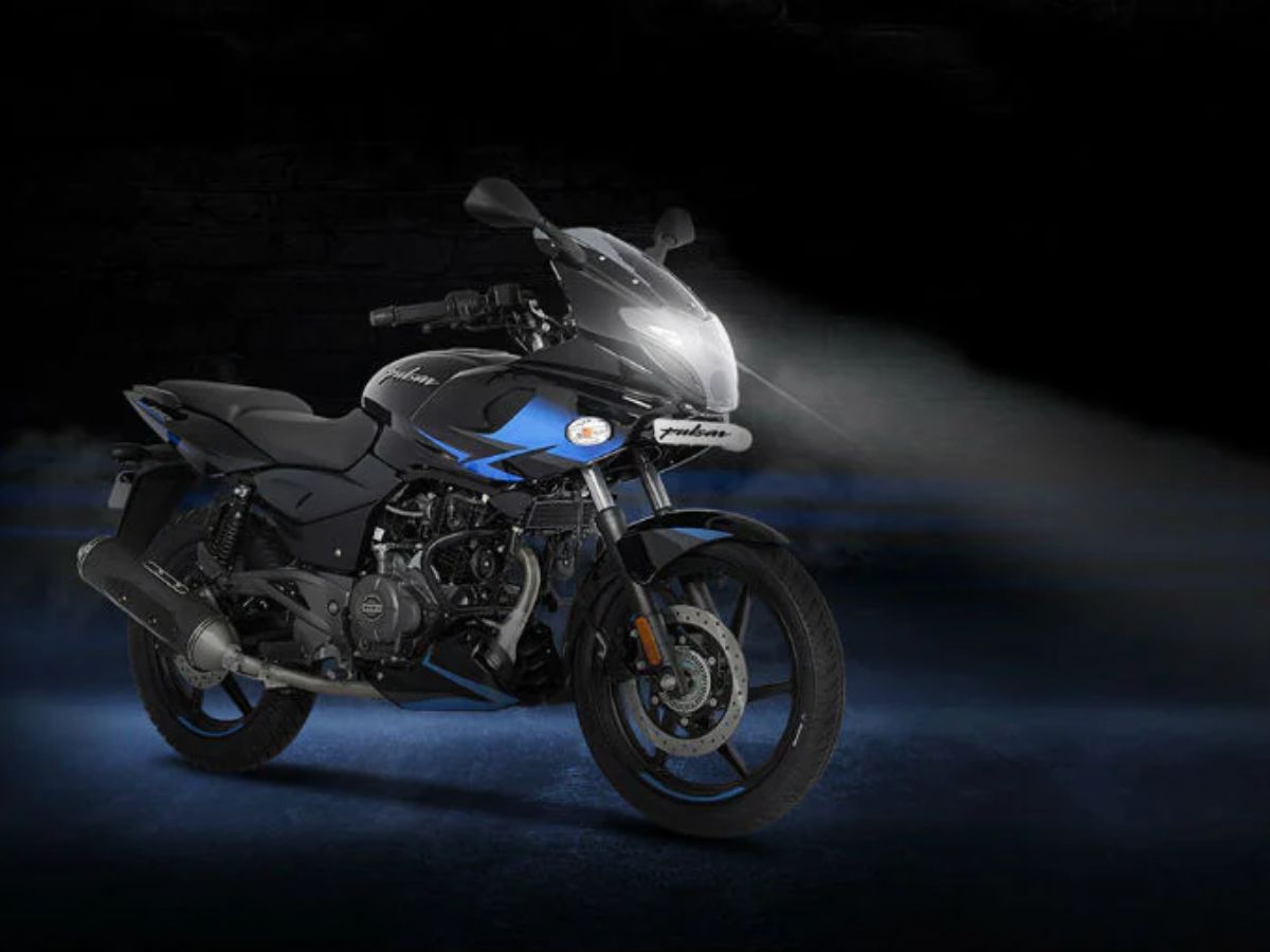 Bajaj Pulsar 220F - Photo Gallery