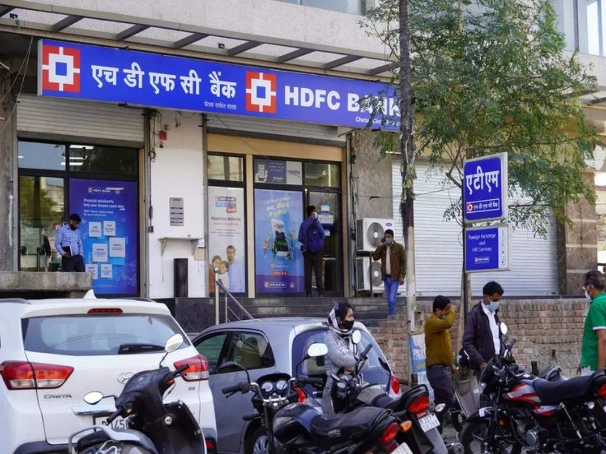 HDFC Bank News - Photo Gallery
