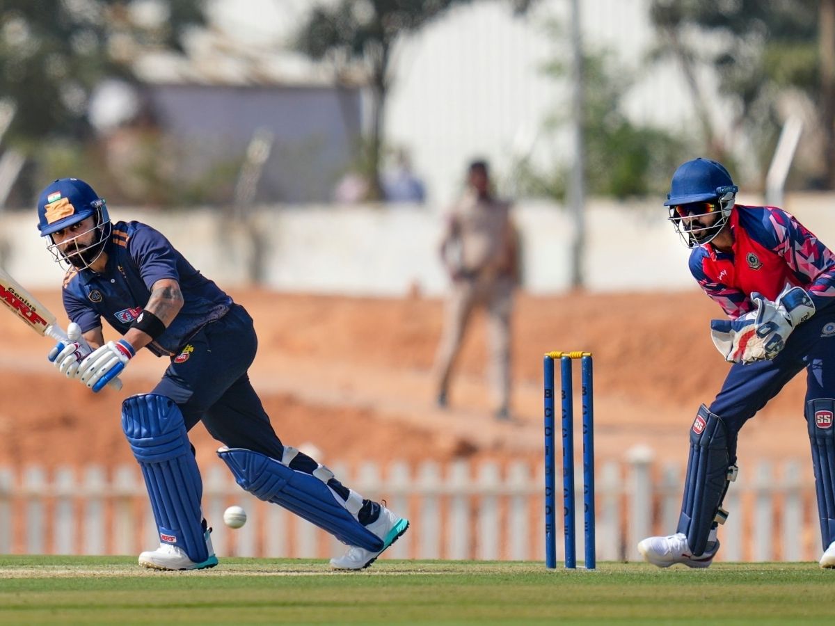 List-A क्रिकेट में इन 5 खिलाड़ियों ने लगाया सबसे तेज शतक, तीसरे बल्लेबाज को देखकर फटी रह जाएंगी आपकी आंखें! - Photo Gallery