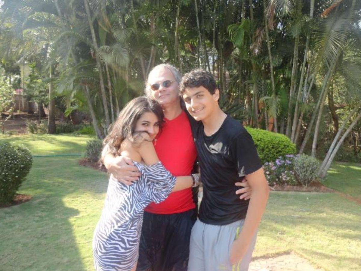 Who are Vedika parents - Photo Gallery