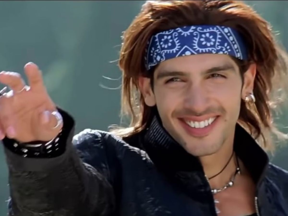 पीक पर छोड़ दी फिल्मों की दुनिया, आखिर कहां चले गए ये बॉलीवुड एक्टर्स? - Photo Gallery