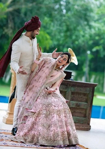 entertainment-news-these-ten-bollywood-and-tv-celebrities-who-chose-arrange-marriages शाहिद कपूर और मीरा राजपूत