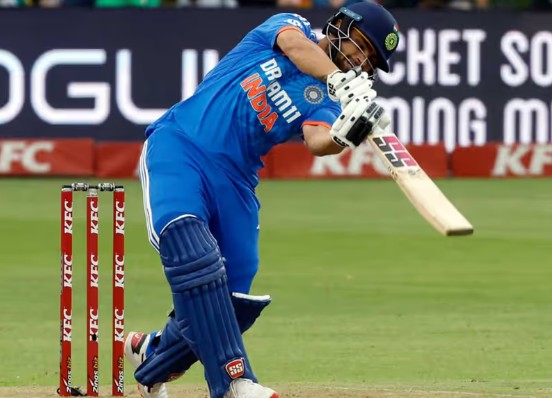 Rinku Singh (from carrying cylinders to becoming 'Sixer King') - Photo Gallery