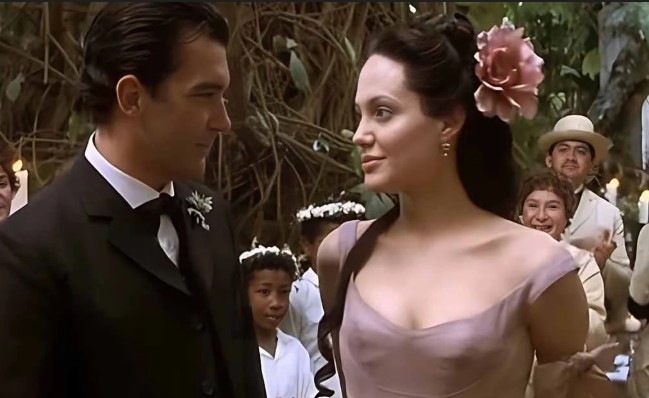 Angelina Jolie Original Sin - Photo Gallery