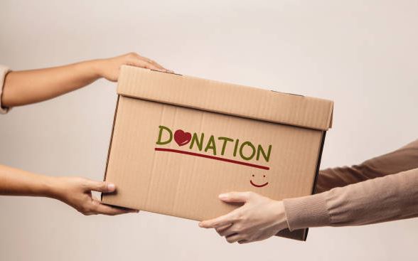 Donation of yellow items - Photo Gallery