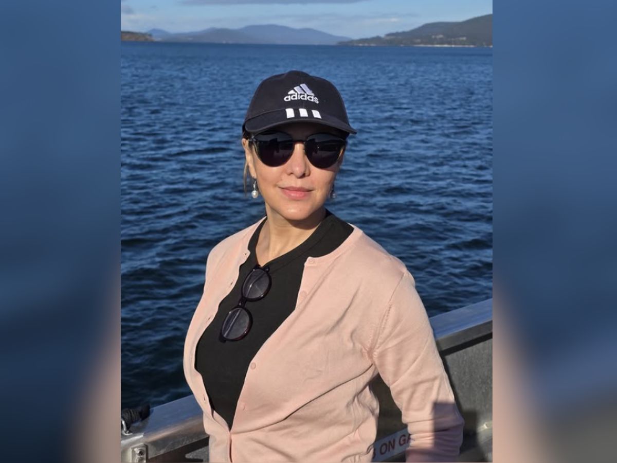 Aditi Govitrikar - Photo Gallery