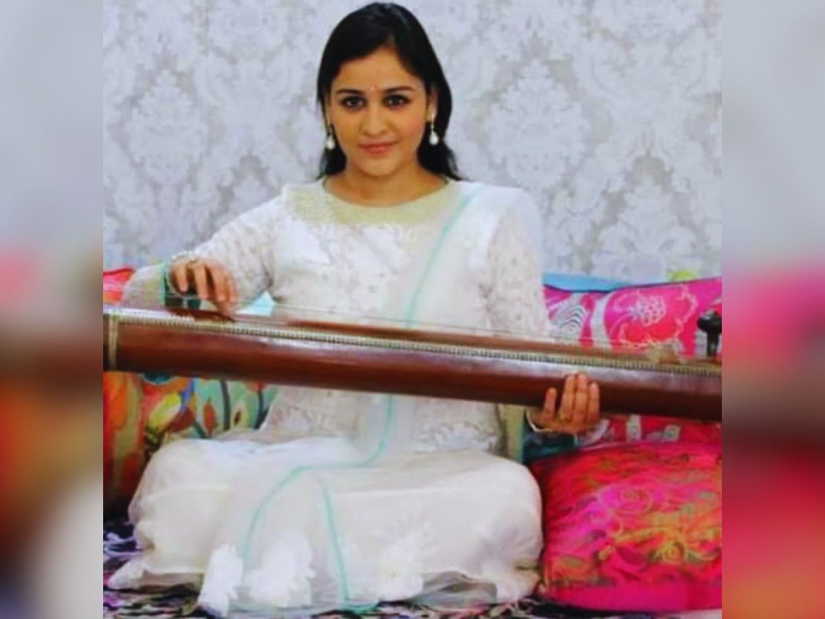 aparna yadav 3 - Photo Gallery