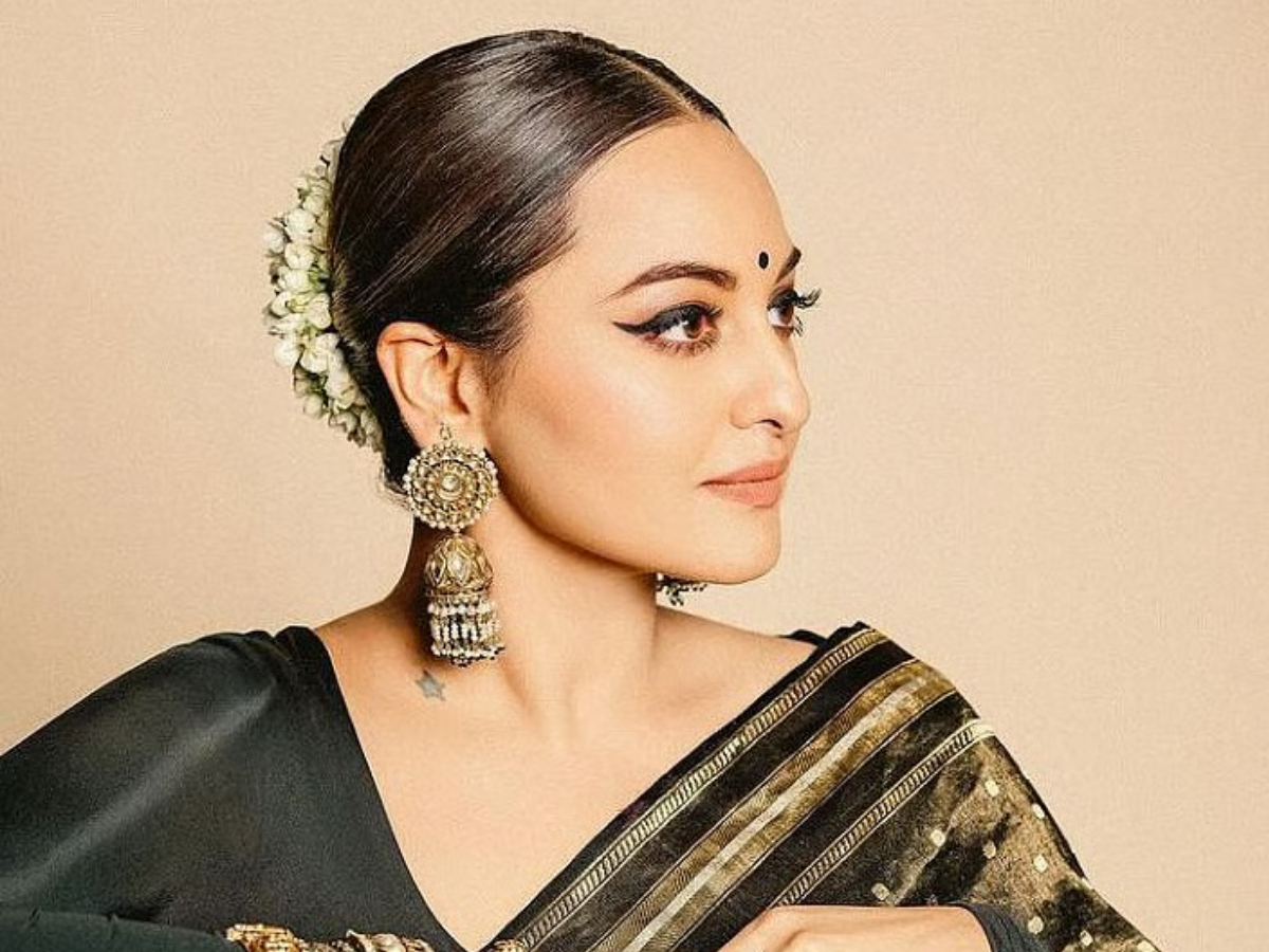 न मंहगा मेकअप, न ट्रीटमेंट…ये है Sonakshi Sinha की चमकती स्किन का राज; यहां जानें - Photo Gallery