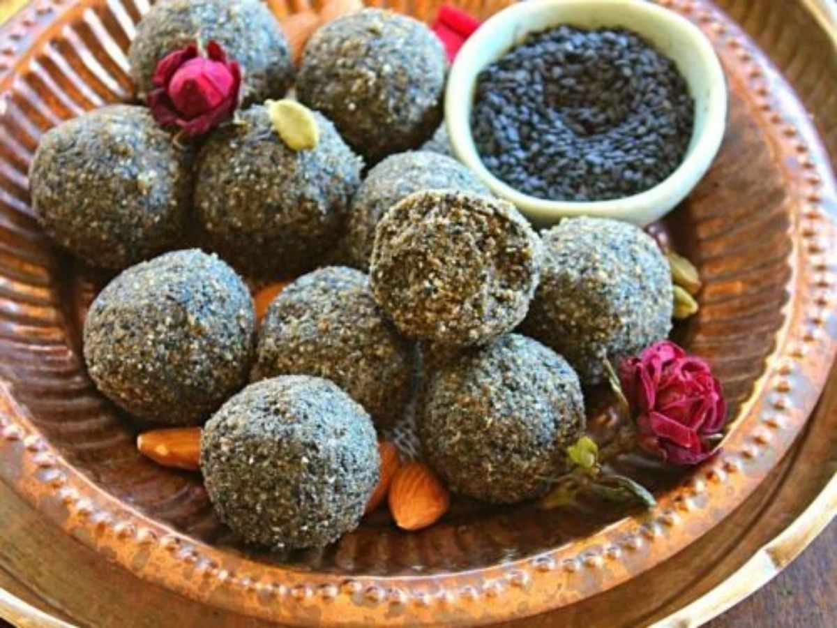 Black sesame seeds and black sesame seed ladoos - Photo Gallery