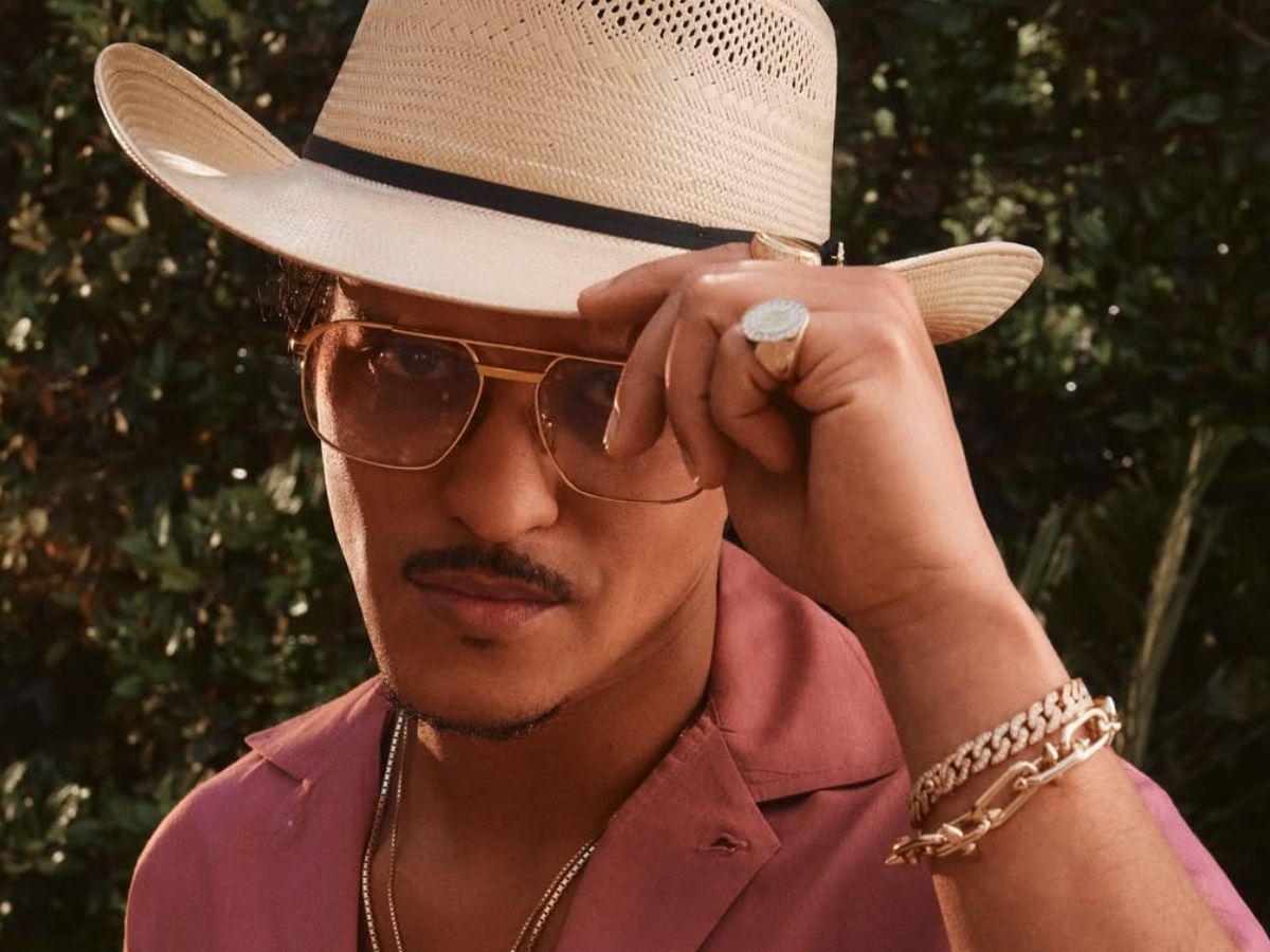 Bruno Mars The Romantic Tour - Photo Gallery