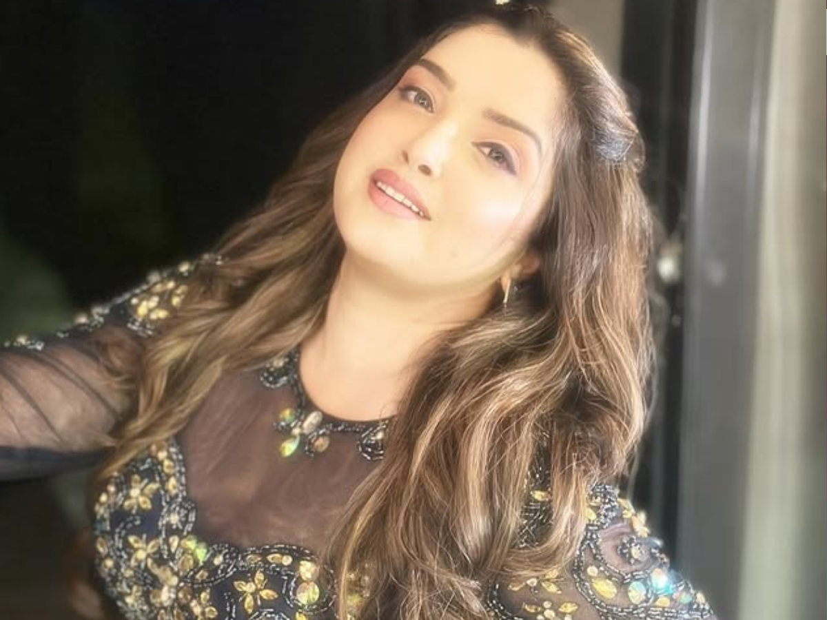 दिल जीत लेंगी Amrapali Dubey की ये तस्वीरें, हर अदा में फैशन का जलवा- Photos