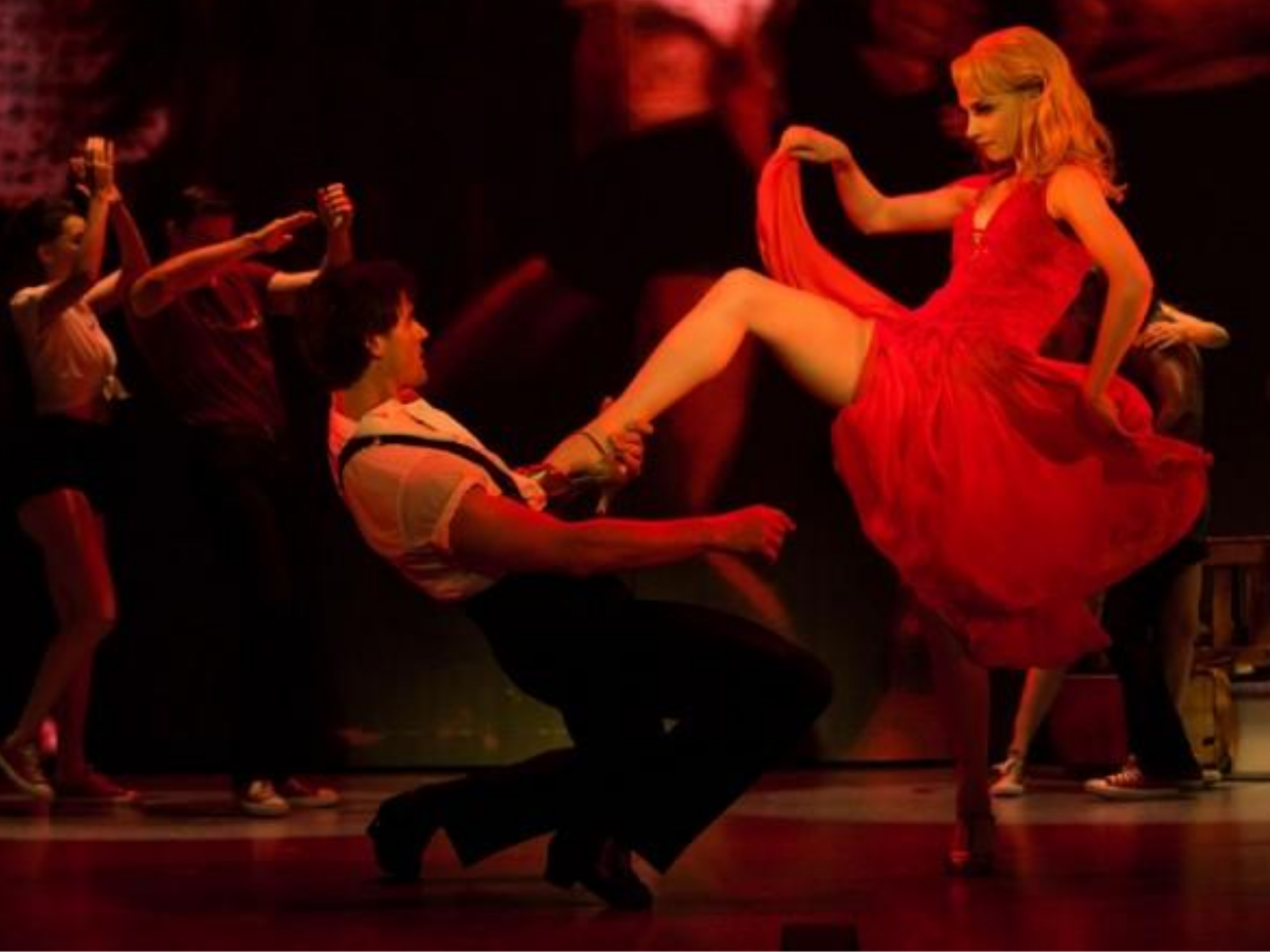 Hollywood Hot Movies: भूल जाएंगे 365 Days! हॉलीवुड की ये फिल्में उड़ा देंगी रातों की नींदे; कूट-कूटकर भरे हैं Intimate Scene - Photo Gallery