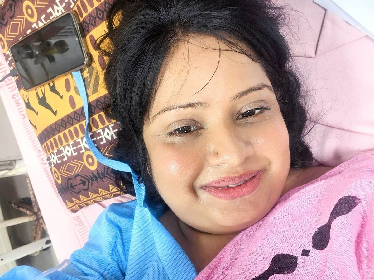 न पति, न फेरे… फिर भी भोजपुरी गायिका देवी के घर जब गूंजी थी किलकारी! जर्मनी से जुड़ी है उनके बच्चे की यह कहानी - Photo Gallery