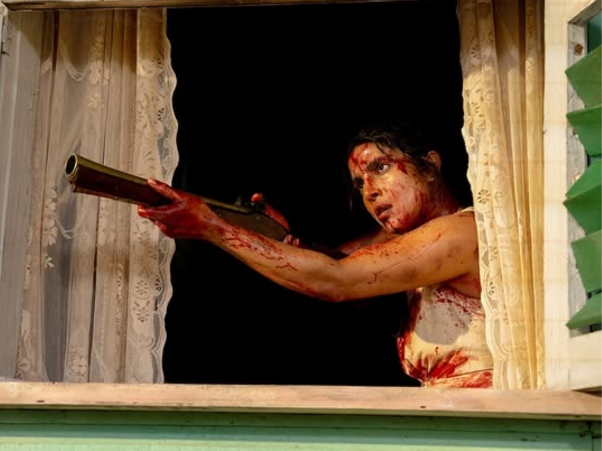 धमाकेदार अवतार में प्रियंका चोपड़ा…’ब्लडी मैरी’ बनकर मचाया तहलका, खून से लथपथ खतरनाक लुक देख; फैंस बोले – ‘तूफान आने वाला है’ - Photo Gallery