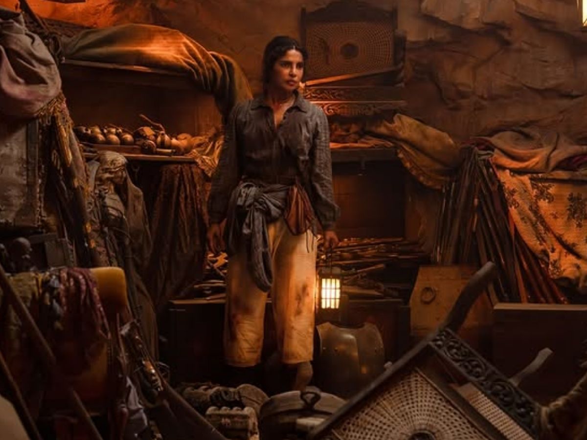 धमाकेदार अवतार में प्रियंका चोपड़ा…’ब्लडी मैरी’ बनकर मचाया तहलका, खून से लथपथ खतरनाक लुक देख; फैंस बोले – ‘तूफान आने वाला है’ - Photo Gallery