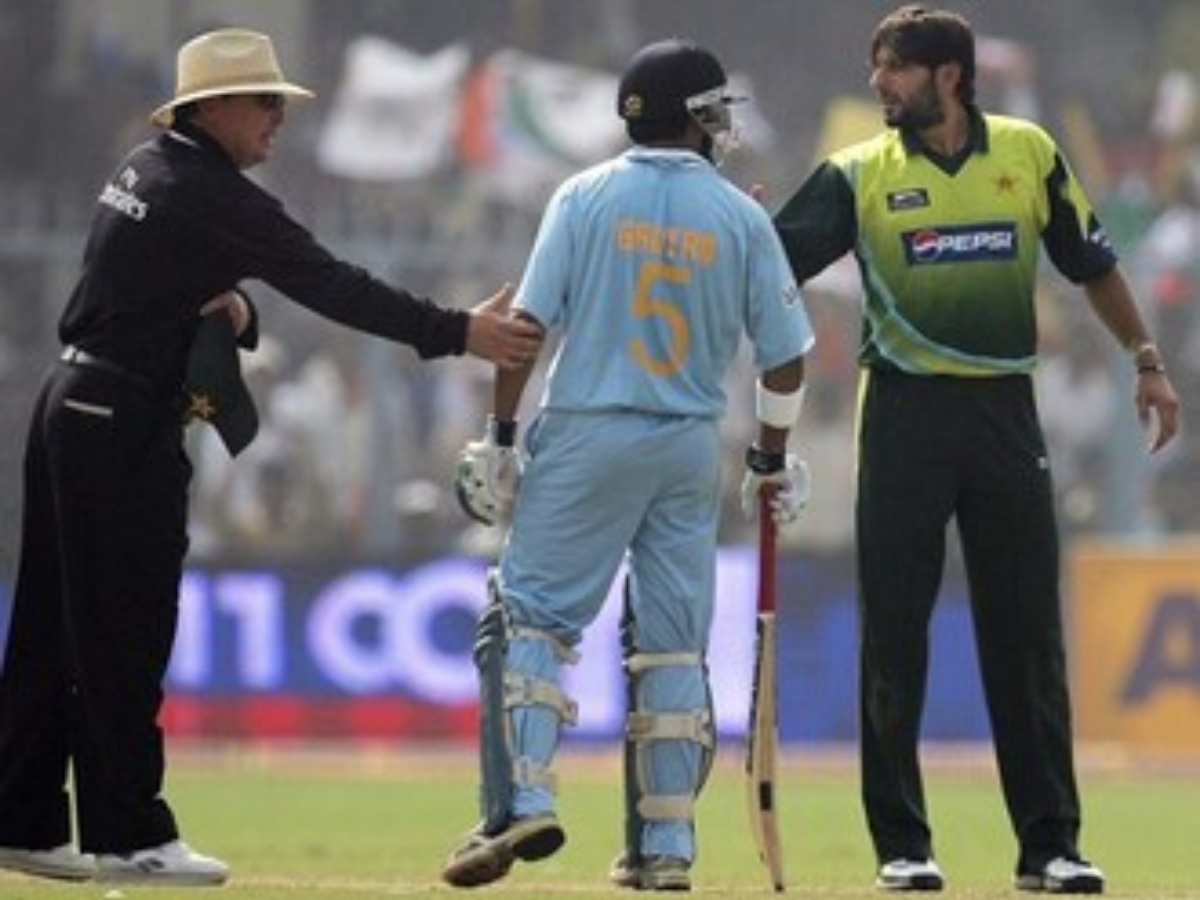 2007 कानपुर वनडे की वो दुश्मनी, जो 18 साल बाद भी है जारी! जानें क्यों आज भी एक-दूसरे के ‘खून के प्यासे’ हैं गंभीर और अफरीदी? - Photo Gallery