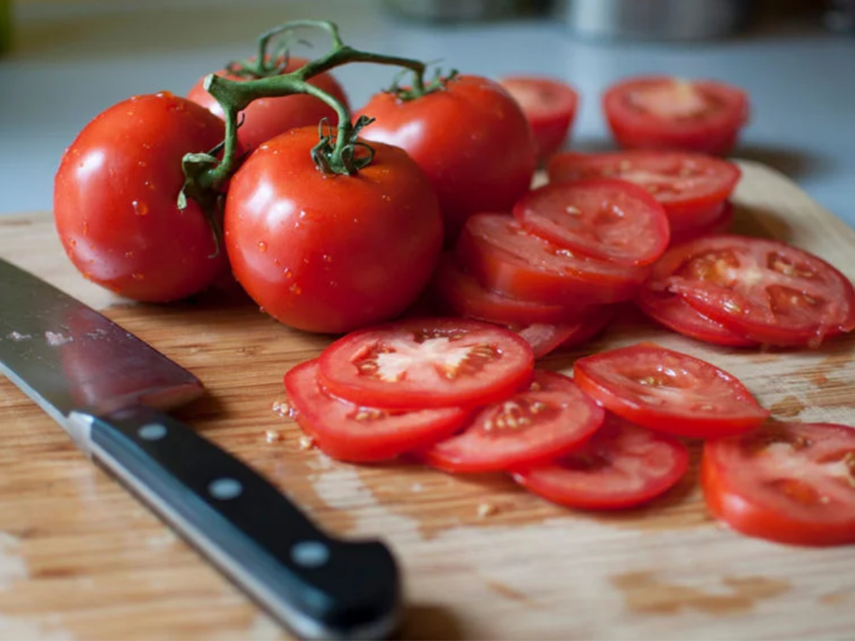 Bad Food Combinations: सेहत के लिए खतरनाक हैं ये फूड कॉम्बिनेशन, शरीर के लिए हो सकते हैं बेहद नुकसानदायक; आज ही से कर ले हाय तौबा! - Photo Gallery