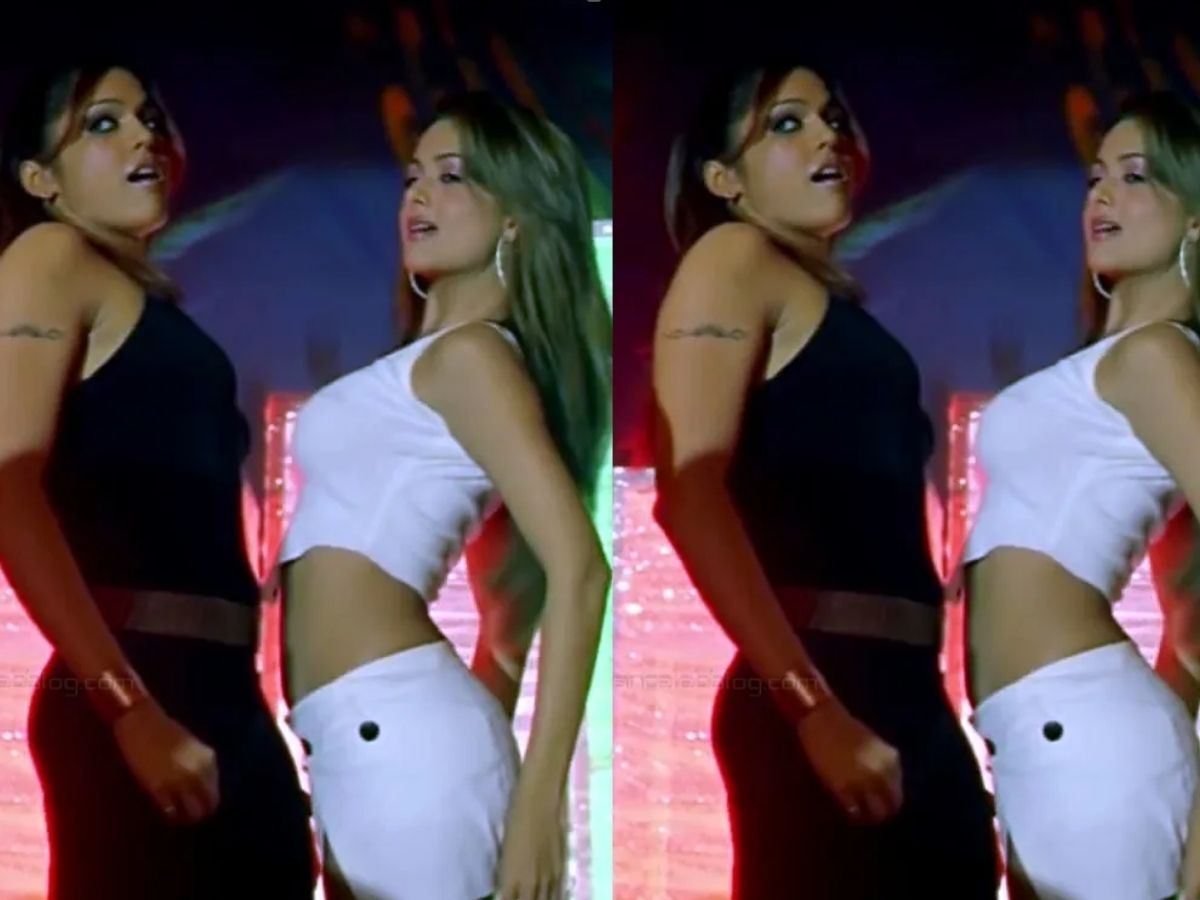 फिल्म 'गर्लफ्रेंड 2004' में ईशा कोप्पिकर और अमृता अरोड़ा के बीच एक लिप-लॉक सीन पर काफी विवाद हुआ था. - Photo Gallery