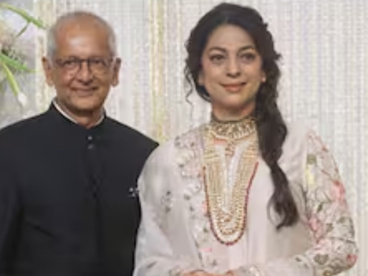 अपनी ही शादी में फूट-फूटकर क्यों रोई थीं जूही चावला? आखिर किस बात का था डर, सालों बाद उठा इस गहरे राज़ से पर्दा! - Photo Gallery