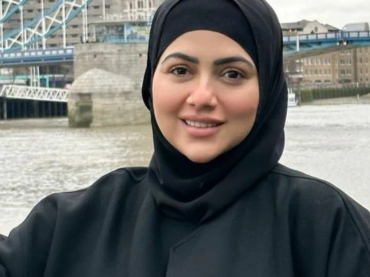 पति अनस सैयद ने किया था Sana Khan का ब्रेनवॉश! बॉलीवुड छोड़ने के लिए क्यों हुई थीं मजबूर? 6 साल बाद एक्ट्रेस ने खोला राज - Photo Gallery