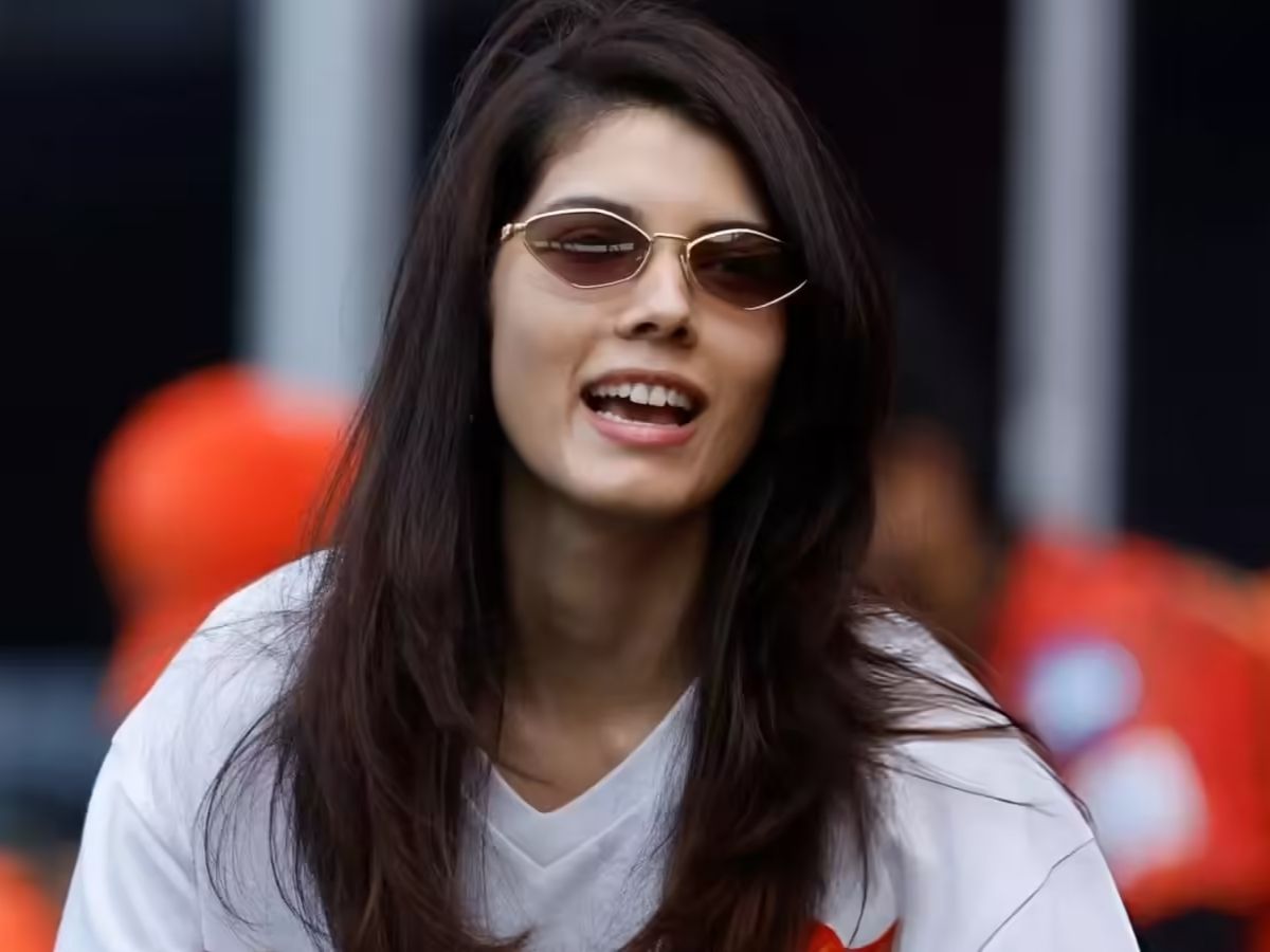 KKR का असली ‘किंग’ कौन? शाहरुख ही नहीं, इस बॉलीवुड कपल की भी है हिस्सेदारी; जानें सभी टीम मालिकों की कितनी है नेटवर्थ? - Photo Gallery