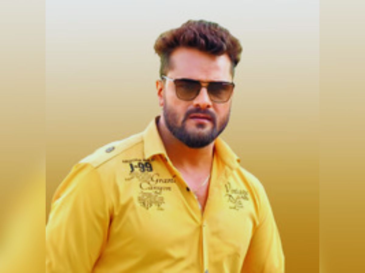 khesari lal - Photo Gallery