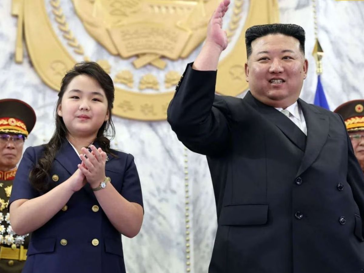 कौन हैं Kim Ju Ae? तानाशाह Kim Jong के नक्शे कदम पर उनकी बेटी, क्या पिता के सिंघासन पर करेंगी राज - Photo Gallery