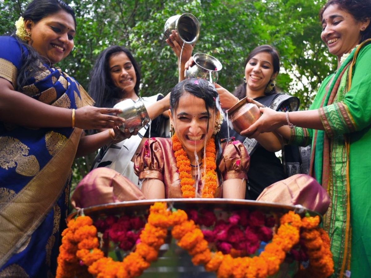 मेंढक की शादी से लेकर भैंस की दौड़ तक, भारत में धूमधाम ने मनाई जाती हैं ये अनोखी परंपराएं; जिन पर नहीं होगा यकीन - Photo Gallery