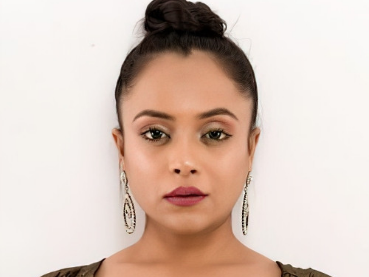 ईशा गुप्ता से तृप्ति डिमरी तक, इन अभिनेत्रियों ने OTT पर ग्लैमर की सारी हदें पार कर दीं - Photo Gallery